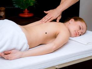 美容院开背手法视频,轻松缓解肩颈疲劳，焕发健康光彩